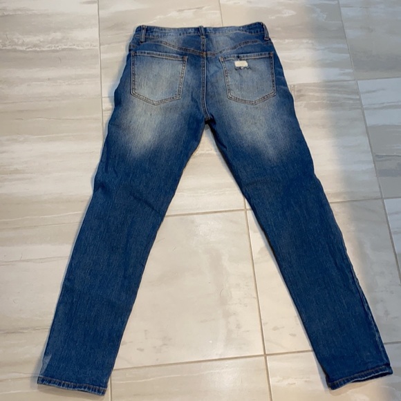 Altar’d State | Distressed Skinny Jeans - Picture 4 of 7